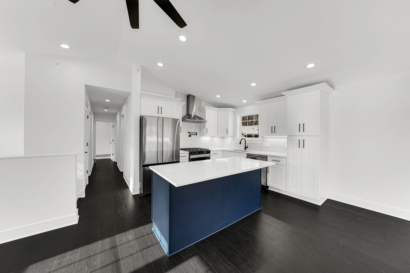 17830 W Winnebago Drive, Grayslake, IL 60030