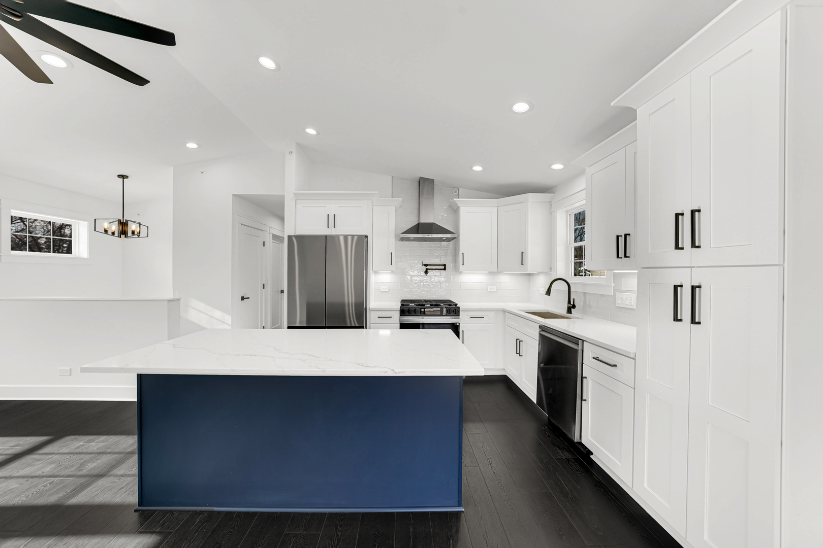 17830 W Winnebago Drive, Grayslake, IL 60030