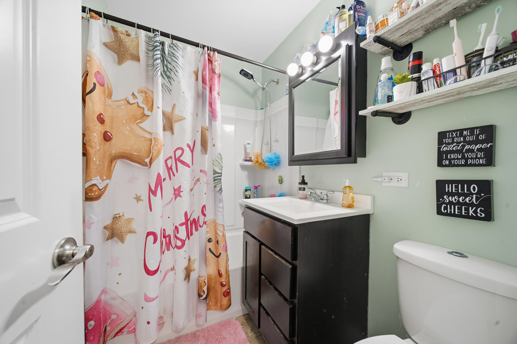 16207 Justine Street, Markham, IL 60428