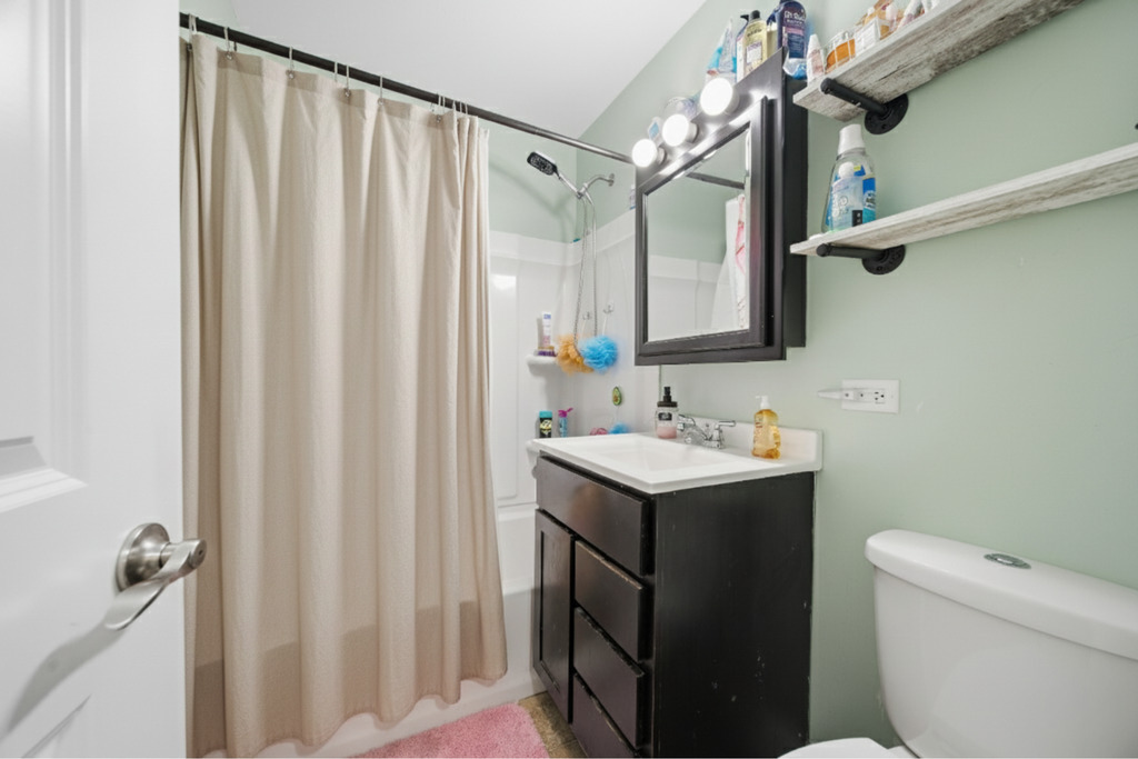 16207 Justine Street, Markham, IL 60428