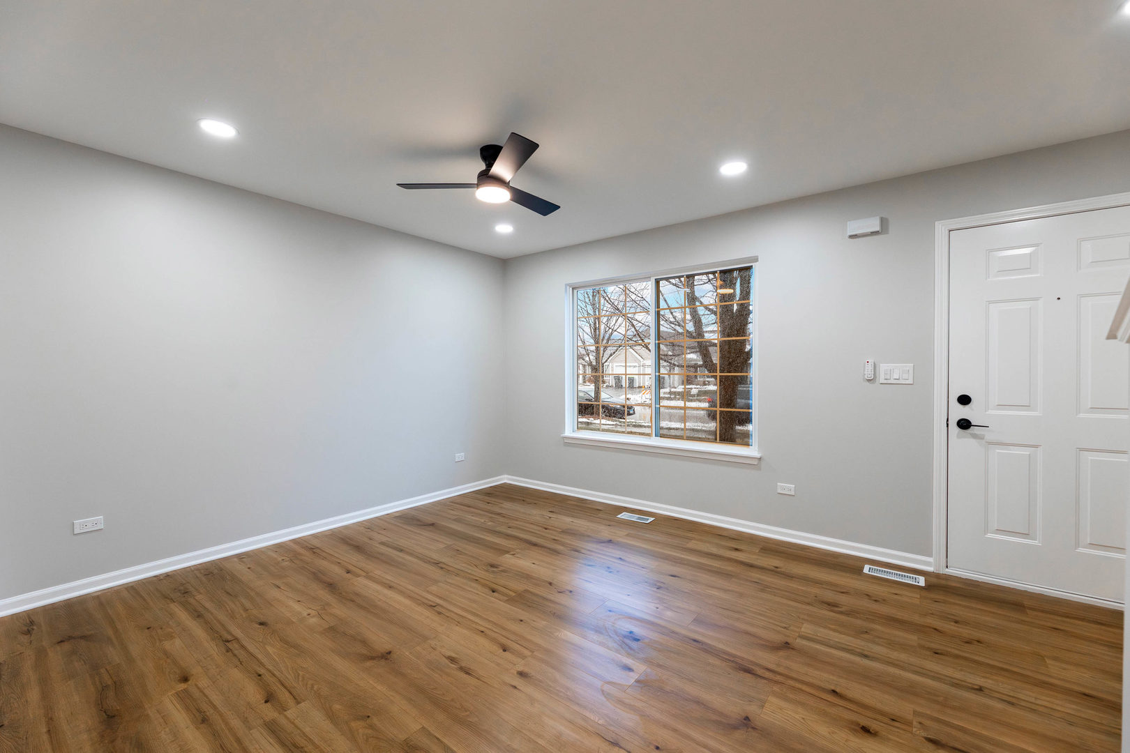 2906 Meadowview Lane, Montgomery, IL 60538