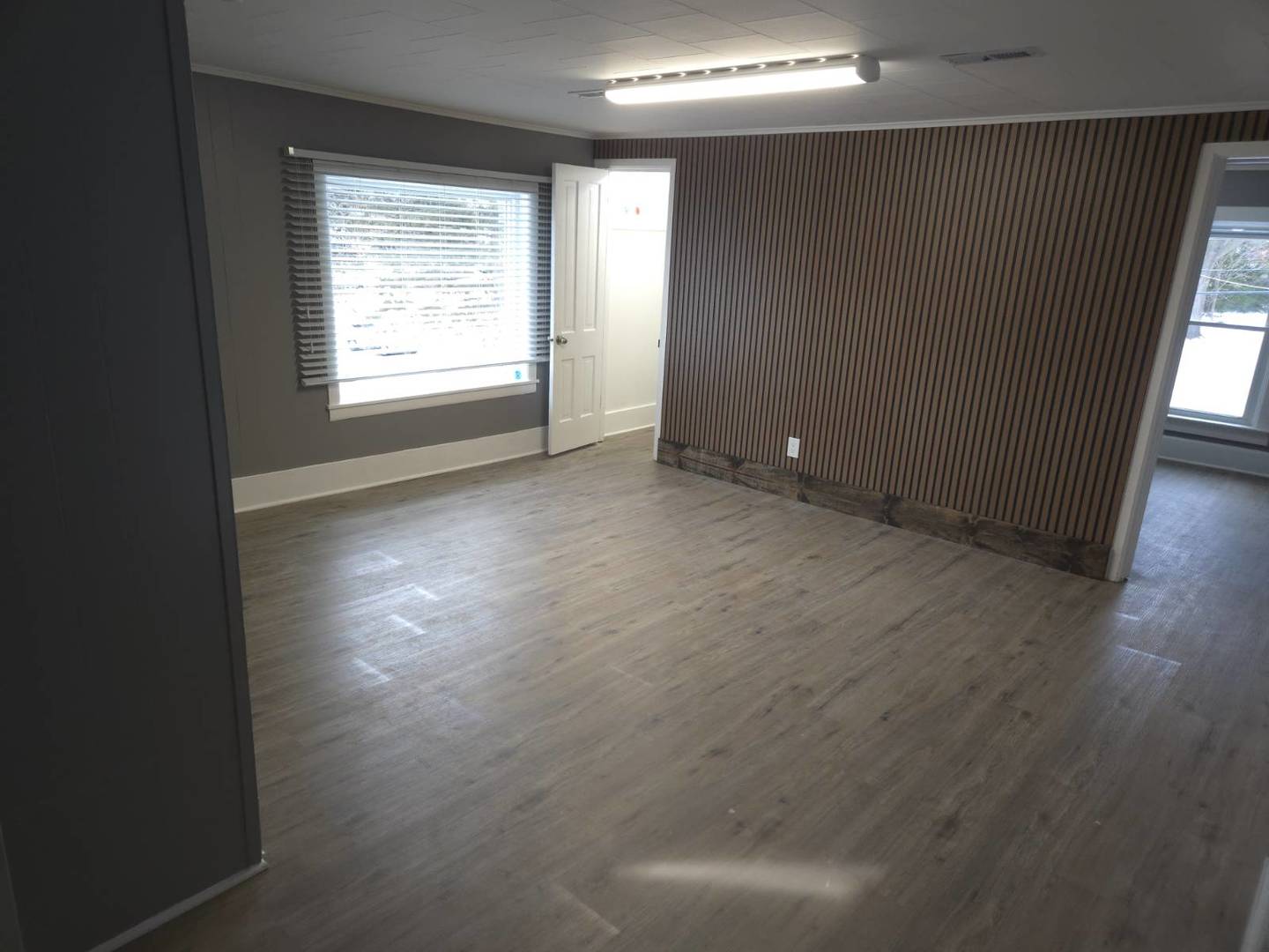 10906 N Woodstock Street #B, Huntley, IL 60142