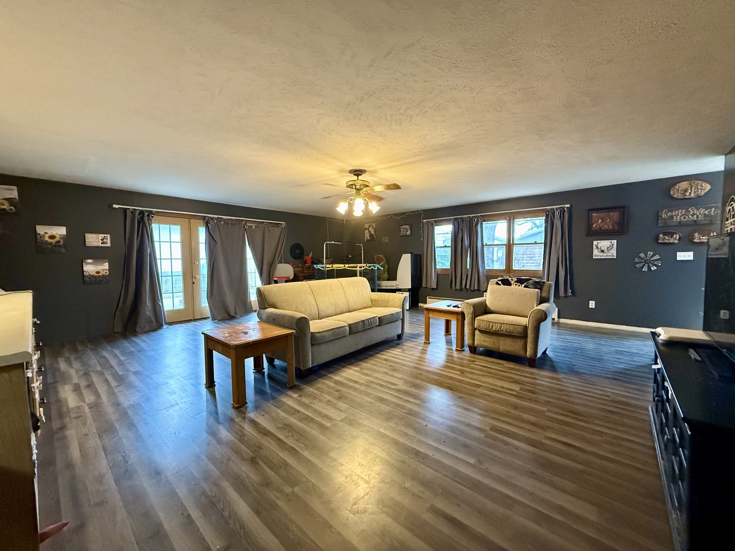 301 S Walnut Street, Clinton, IL 61727