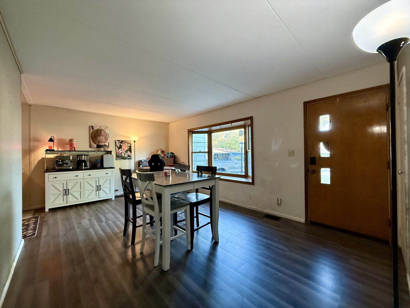 301 S Walnut Street, Clinton, IL 61727