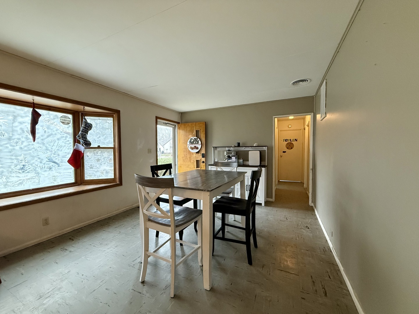 301 S Walnut Street, Clinton, IL 61727