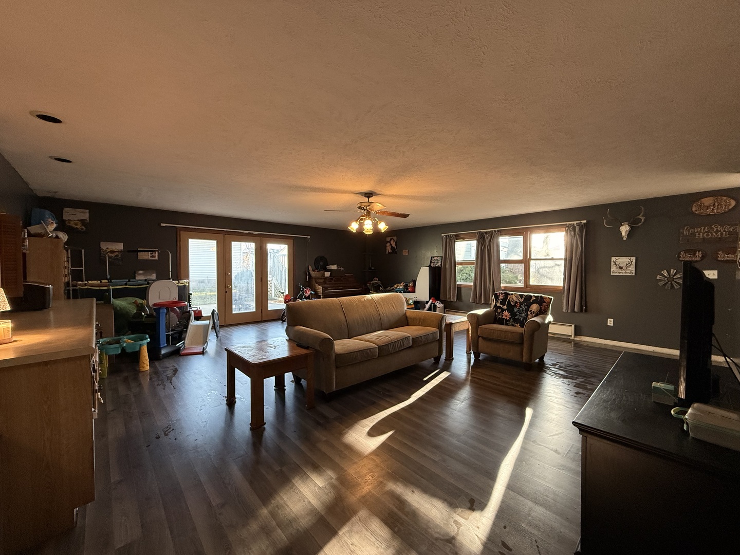 301 S Walnut Street, Clinton, IL 61727