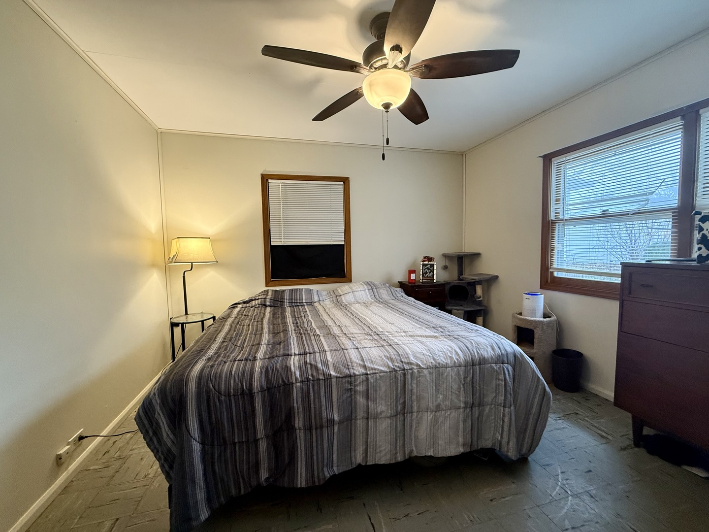 301 S Walnut Street, Clinton, IL 61727