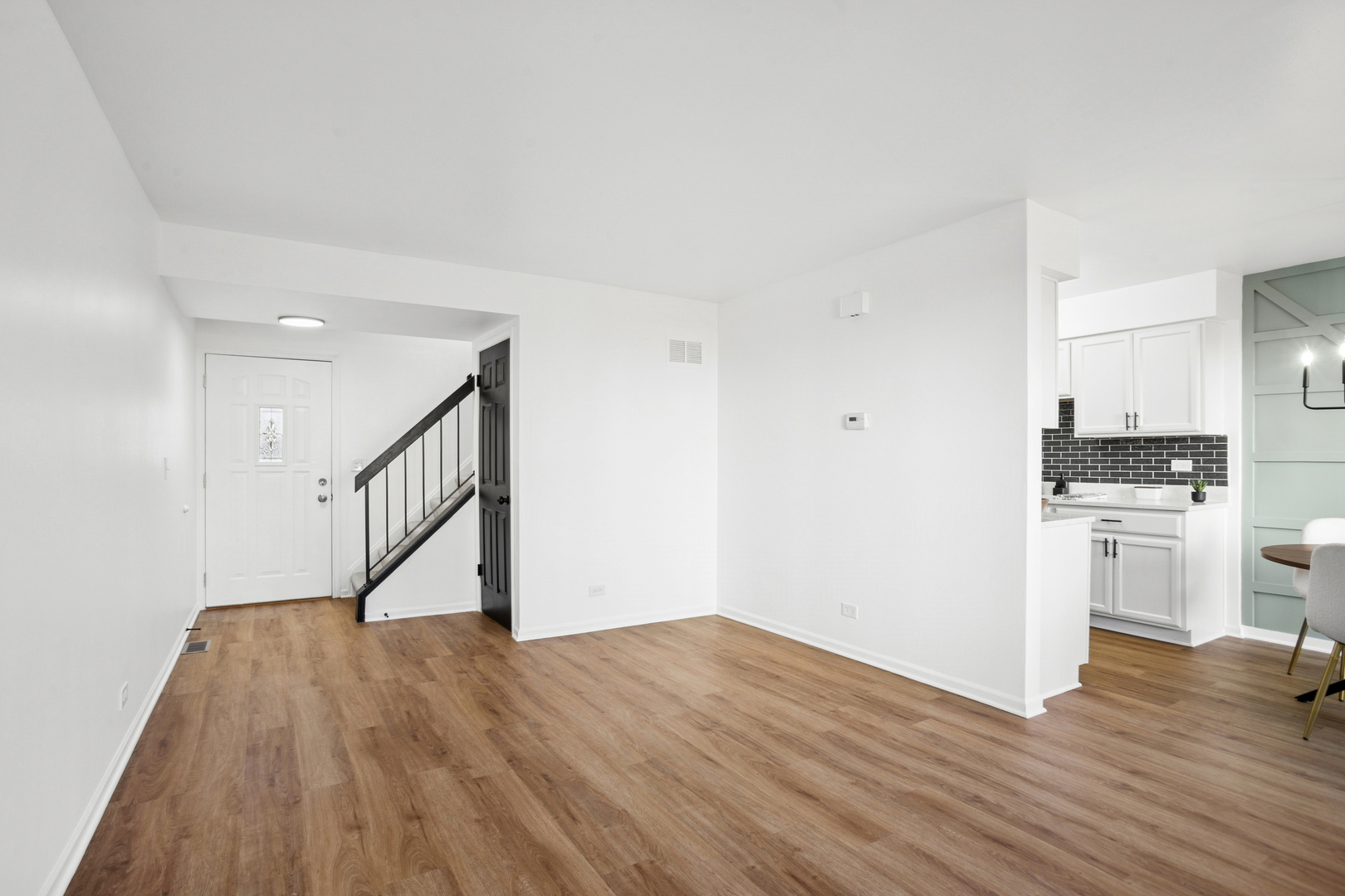 1910 N Alpine Drive, Glendale Heights, IL 60139