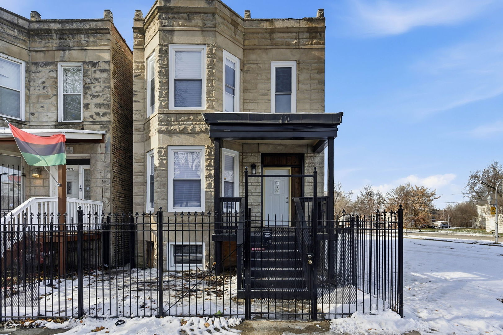 6004 S Carpenter Street, Chicago, IL 60621