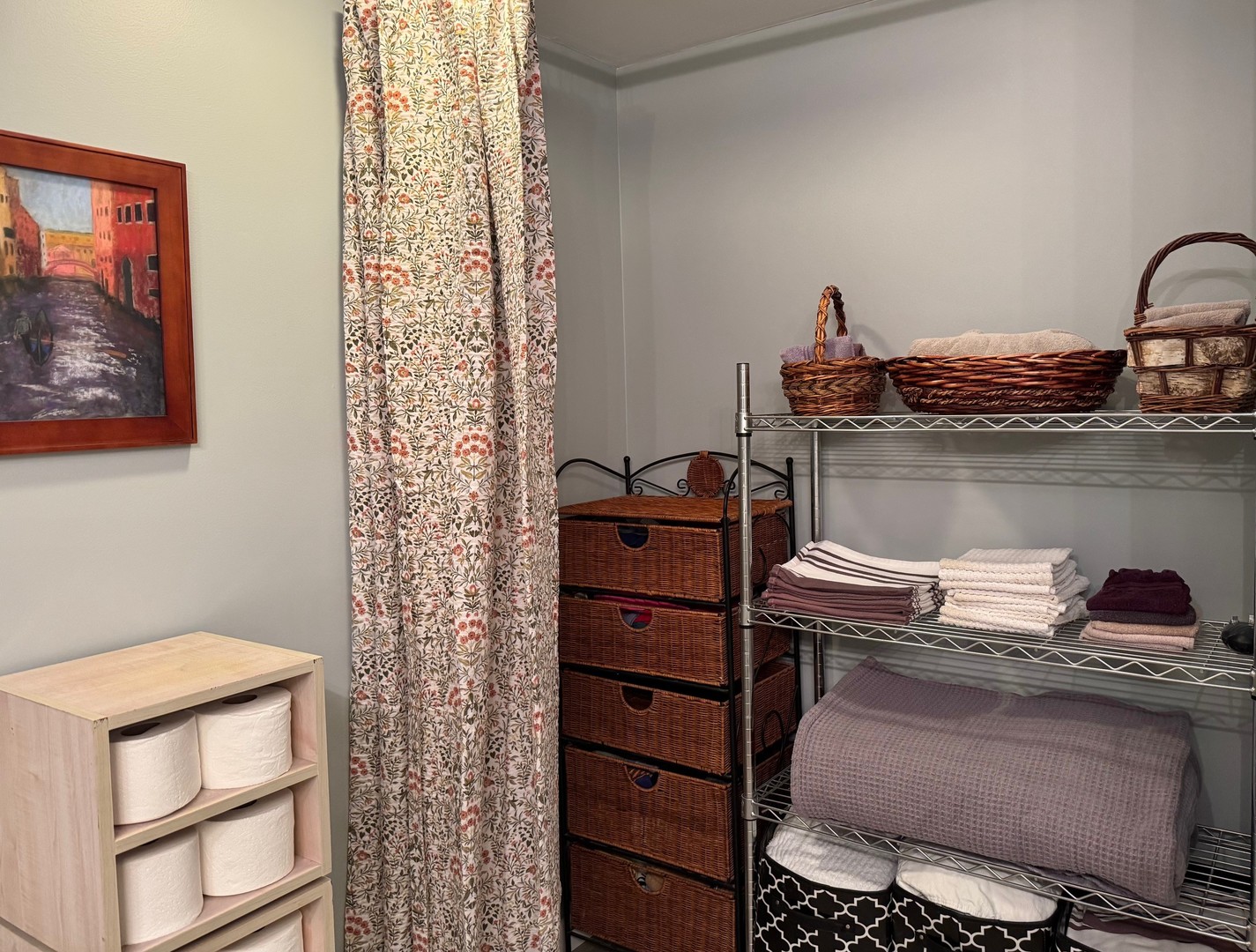 1325 PERRY Street #606, Des Plaines, IL 60016