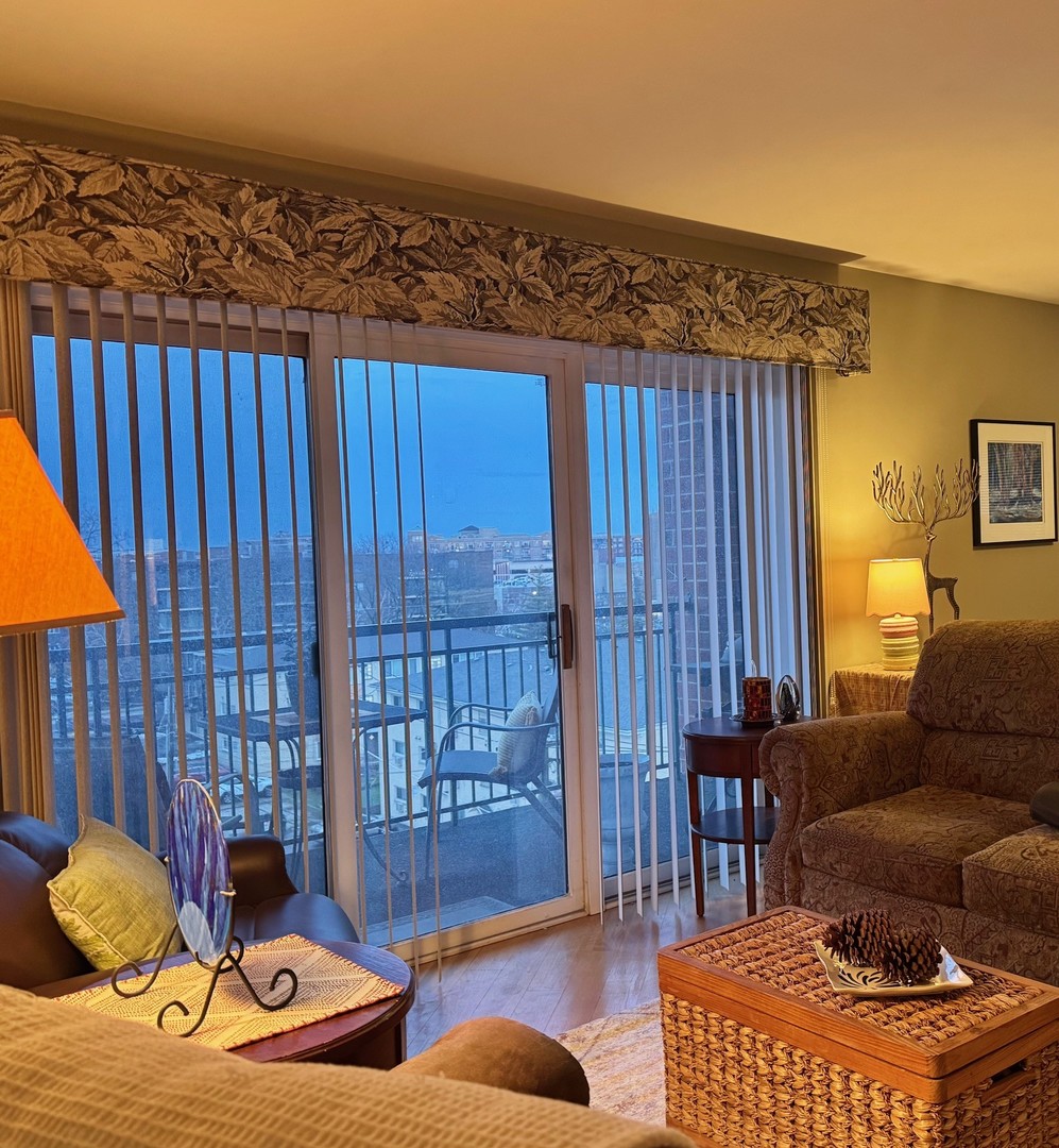 1325 PERRY Street #606, Des Plaines, IL 60016