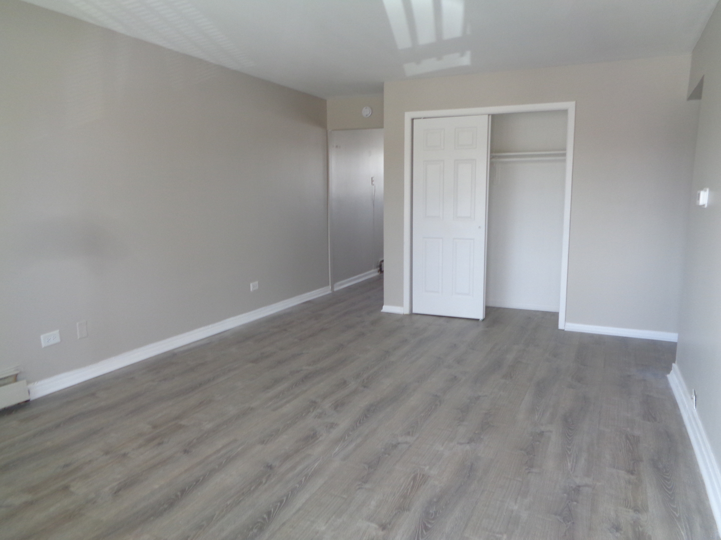 1340 N main Street #C19, Wheaton, IL 60187