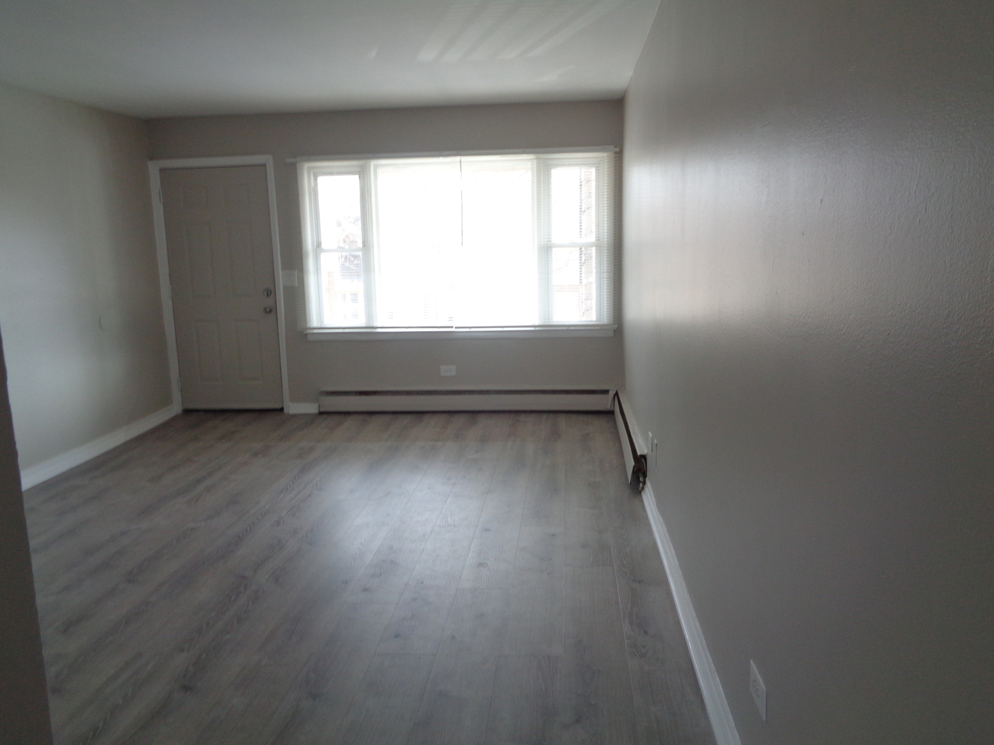 1340 N main Street #C19, Wheaton, IL 60187