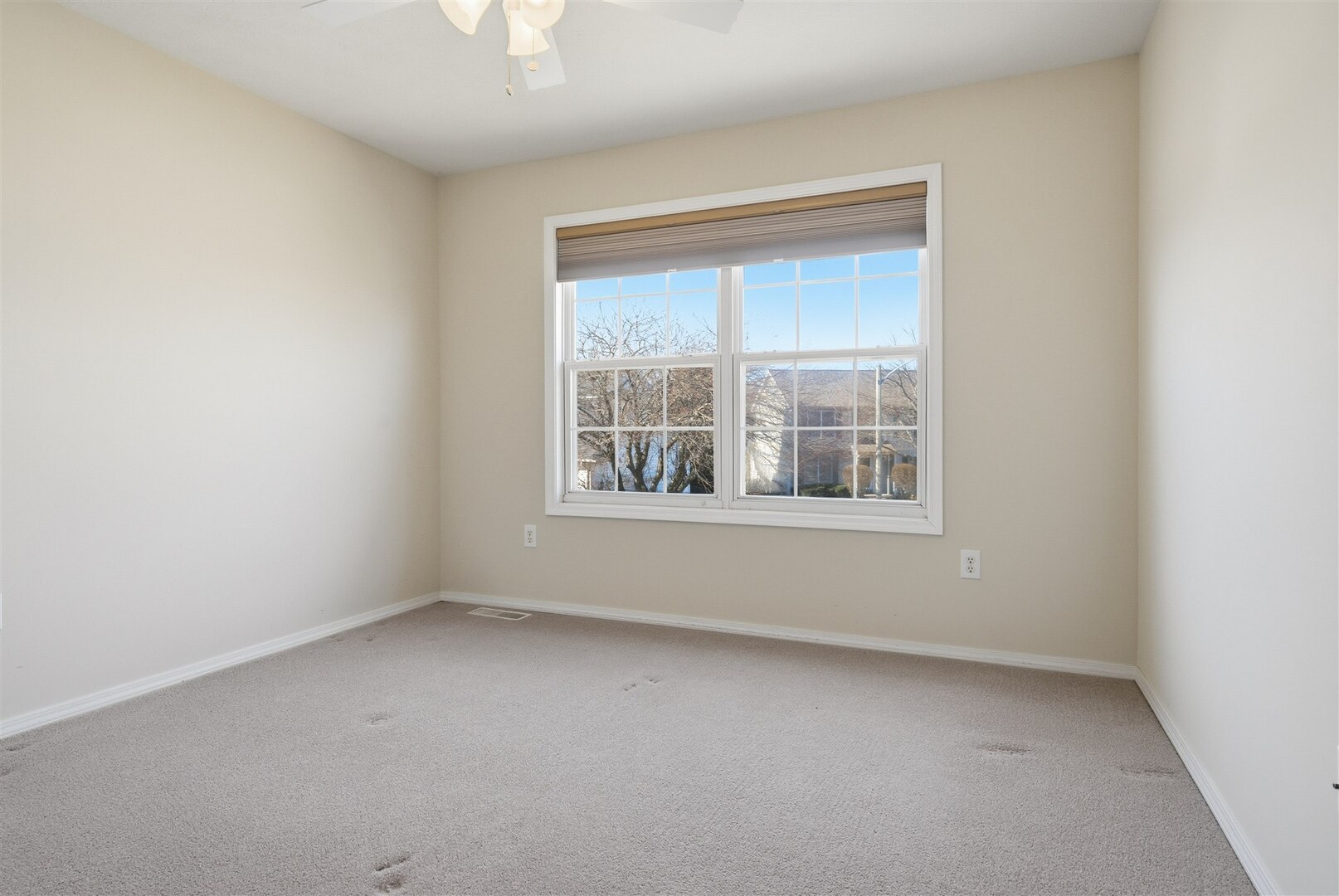 3 Timbergate Court, Bloomington, IL 61704