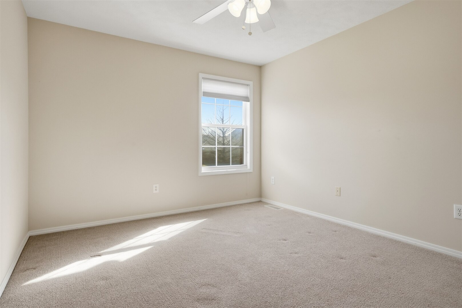 3 Timbergate Court, Bloomington, IL 61704