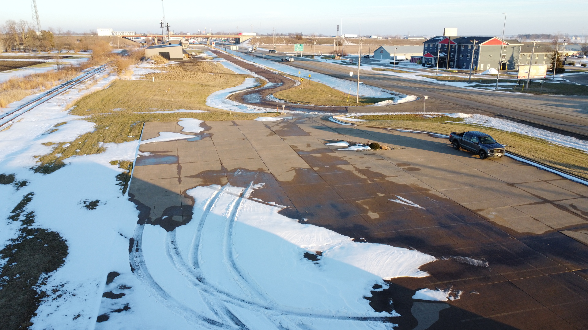 901 W Main Street, El Paso, IL 61738