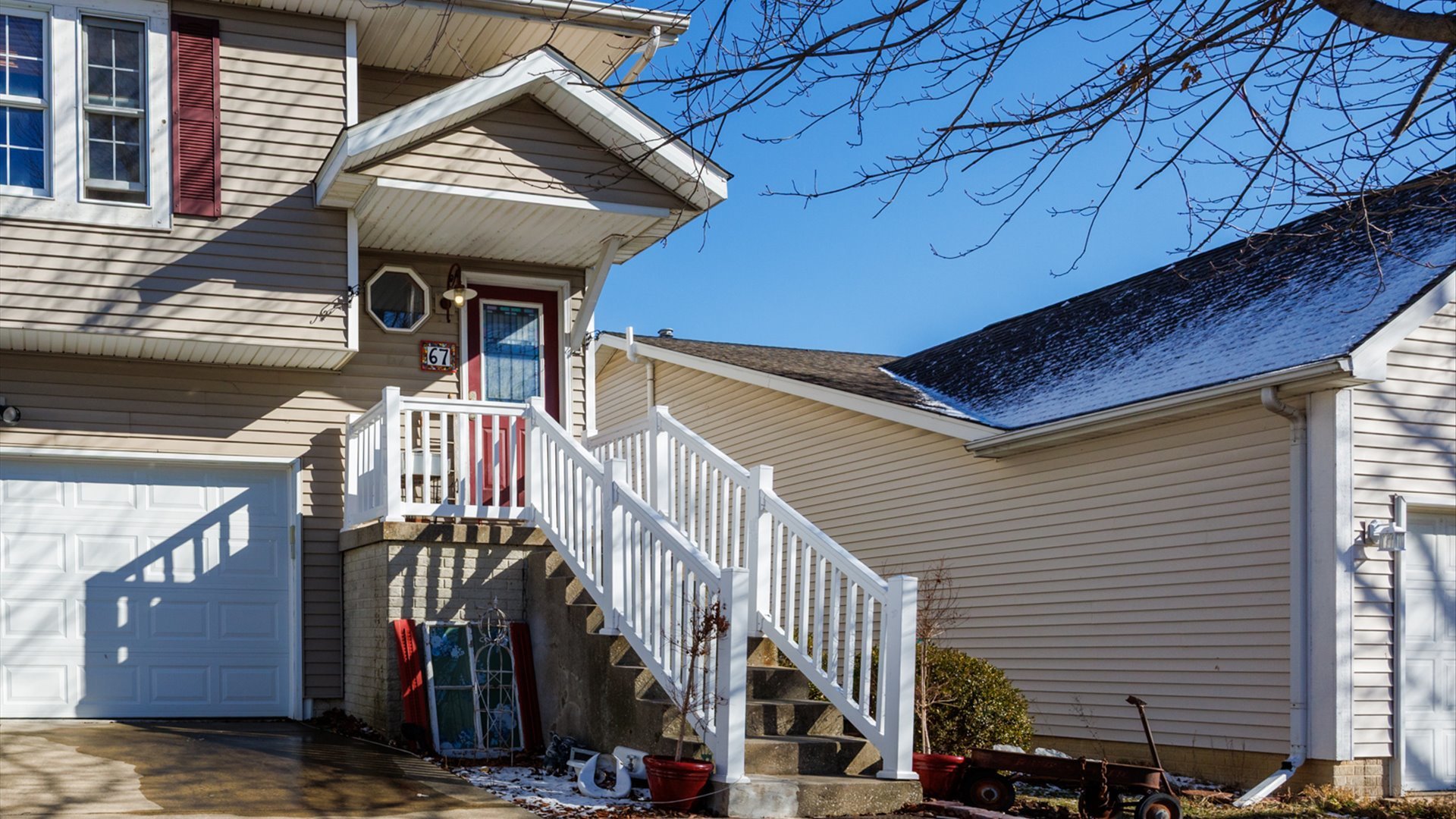 67 Oak Park Road, Bloomington, IL 61701