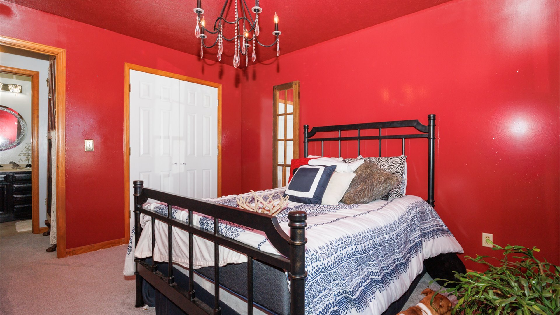 67 Oak Park Road, Bloomington, IL 61701