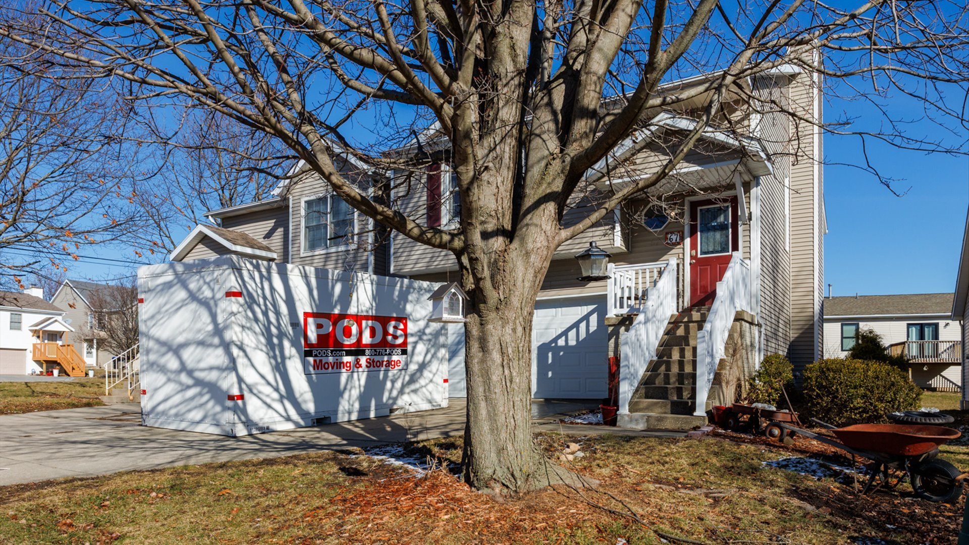 67 Oak Park Road, Bloomington, IL 61701