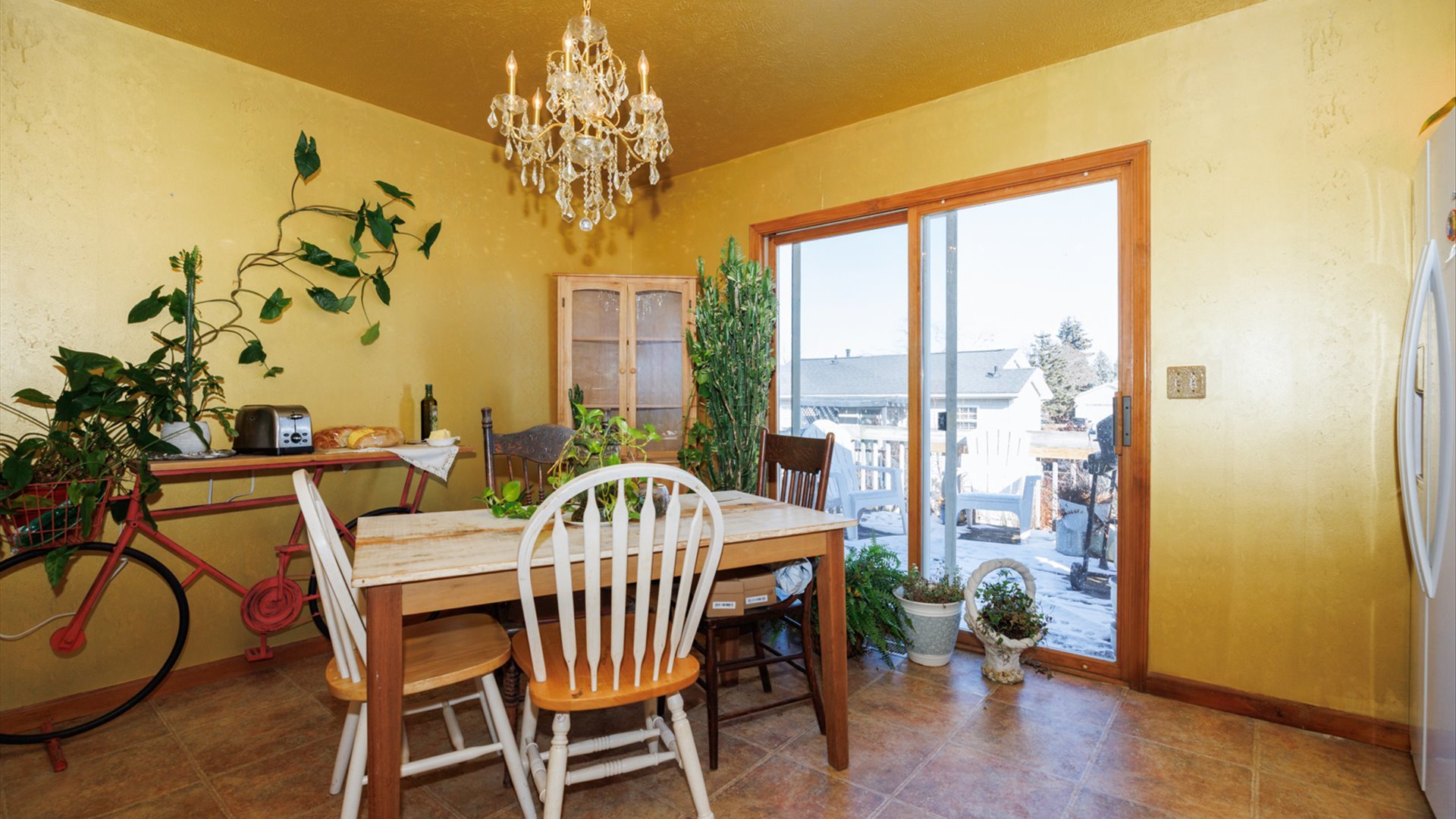 67 Oak Park Road, Bloomington, IL 61701