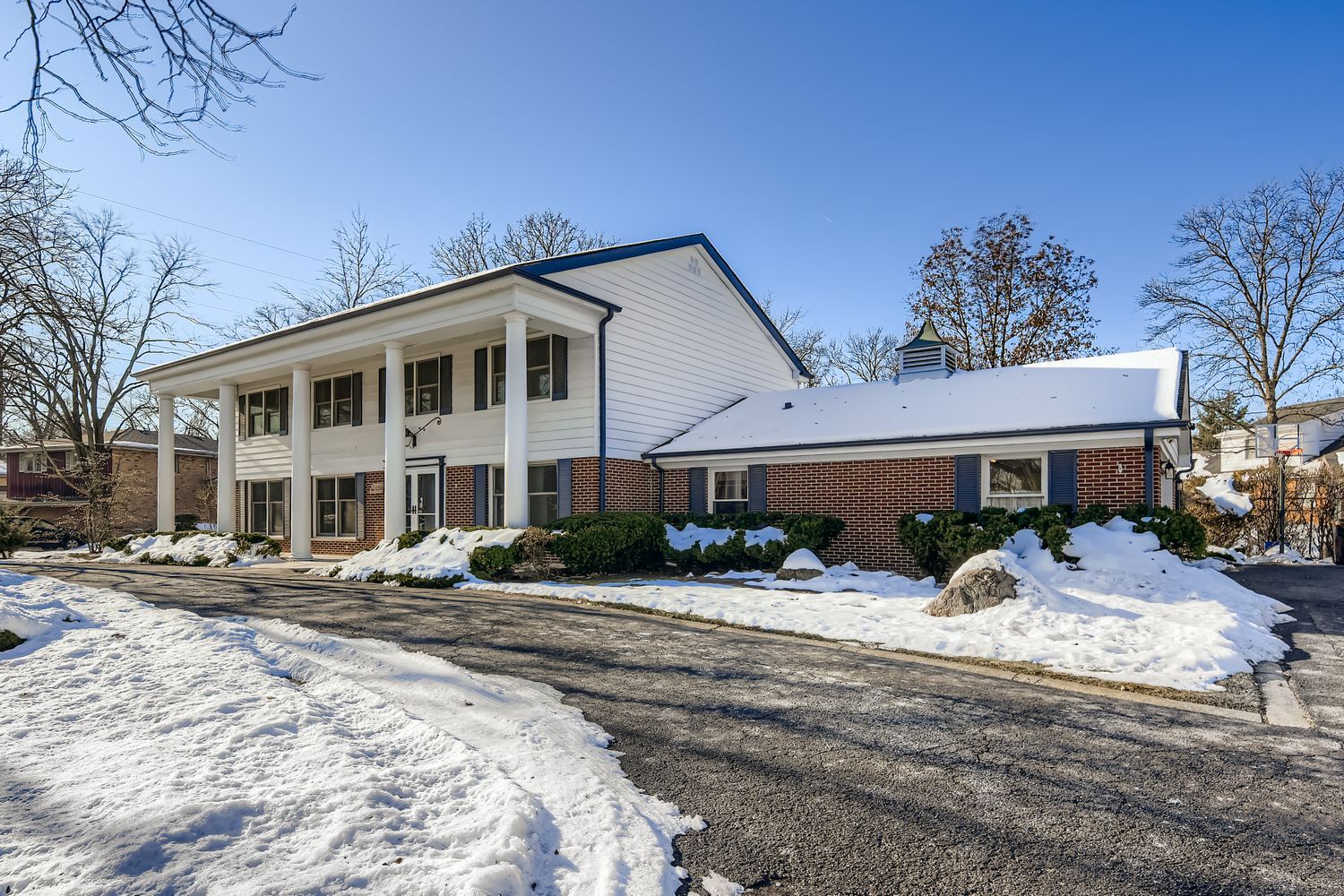 12250 S 76th Avenue, Palos Heights, IL 60463