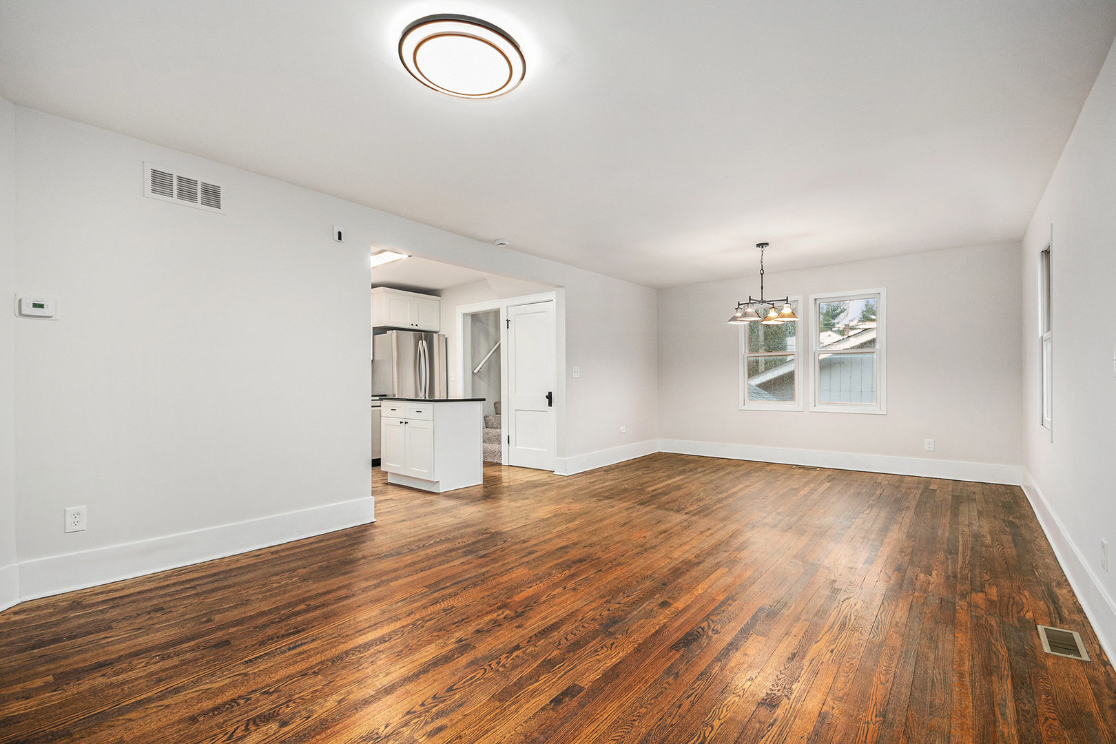 247 N West Road, Lombard, IL 60148