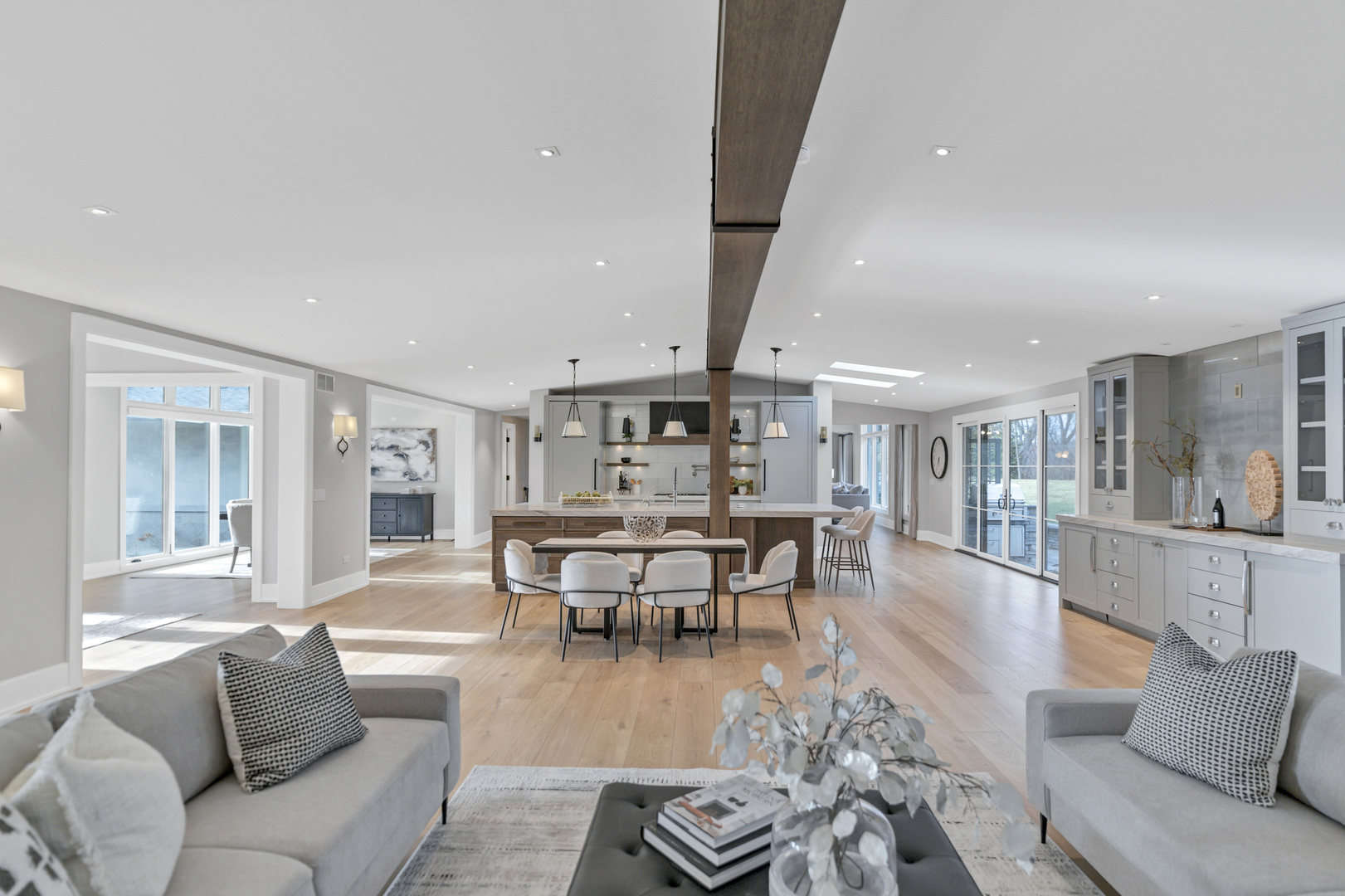 4N637 Pheasant Run Drive, St. Charles, IL 60175