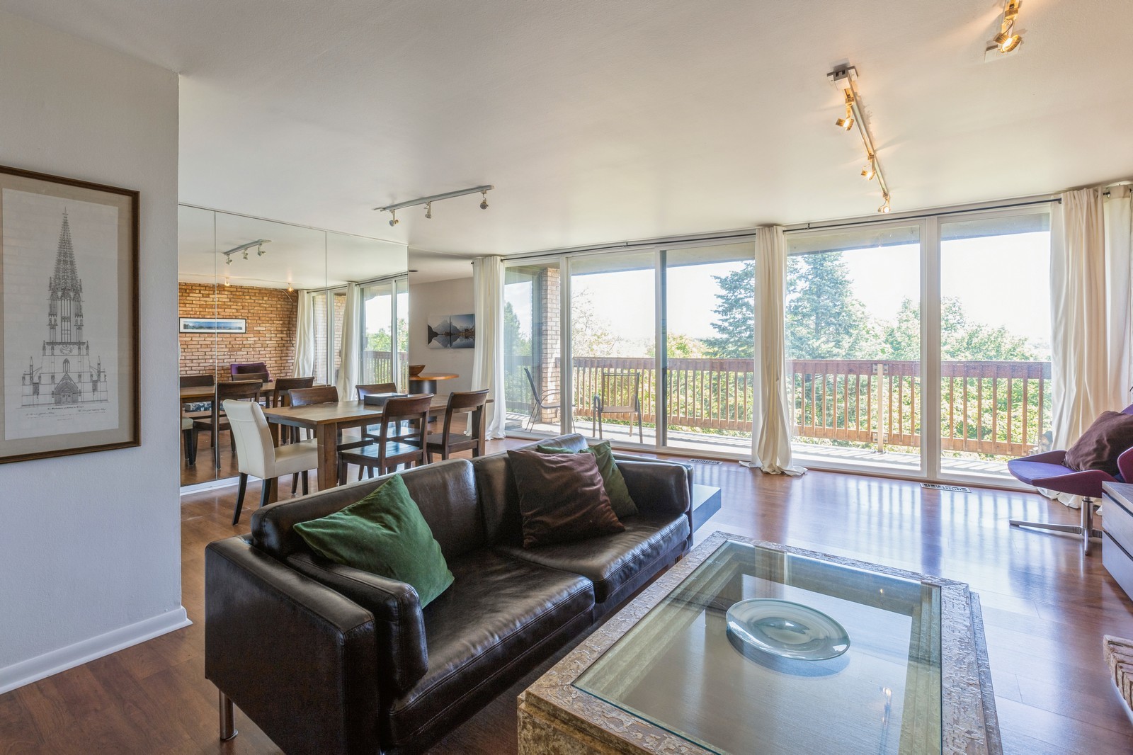 5600 Hillcrest Lane #130-3K, Lisle, IL 60532