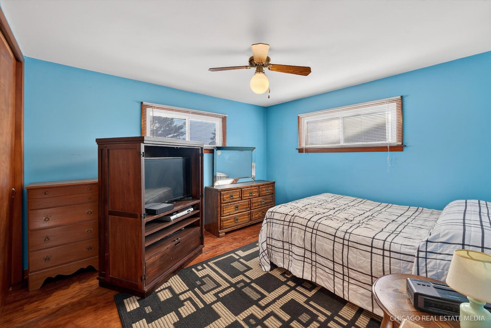 871 S Chatham Avenue, Addison, IL 60101