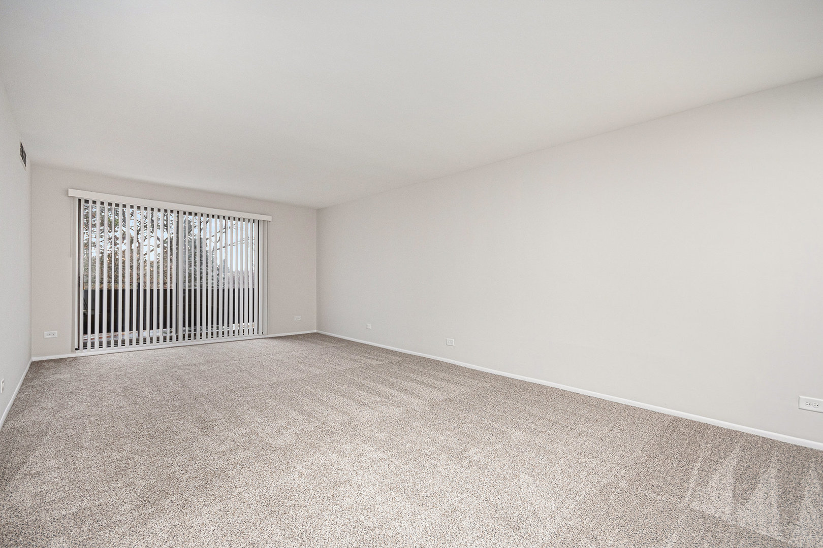 700 Wellington Avenue #207, Elk Grove Village, IL 60007