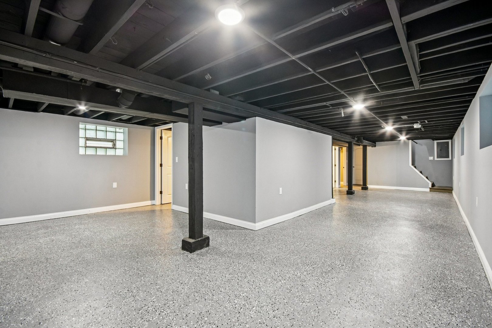 8536 S Maryland Avenue, Chicago, IL 60619