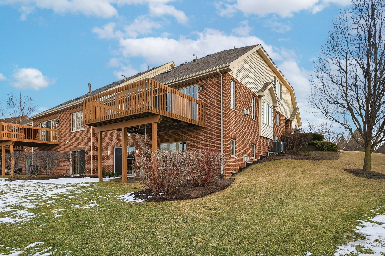 12198 Oxford Court, Lemont, IL 60439