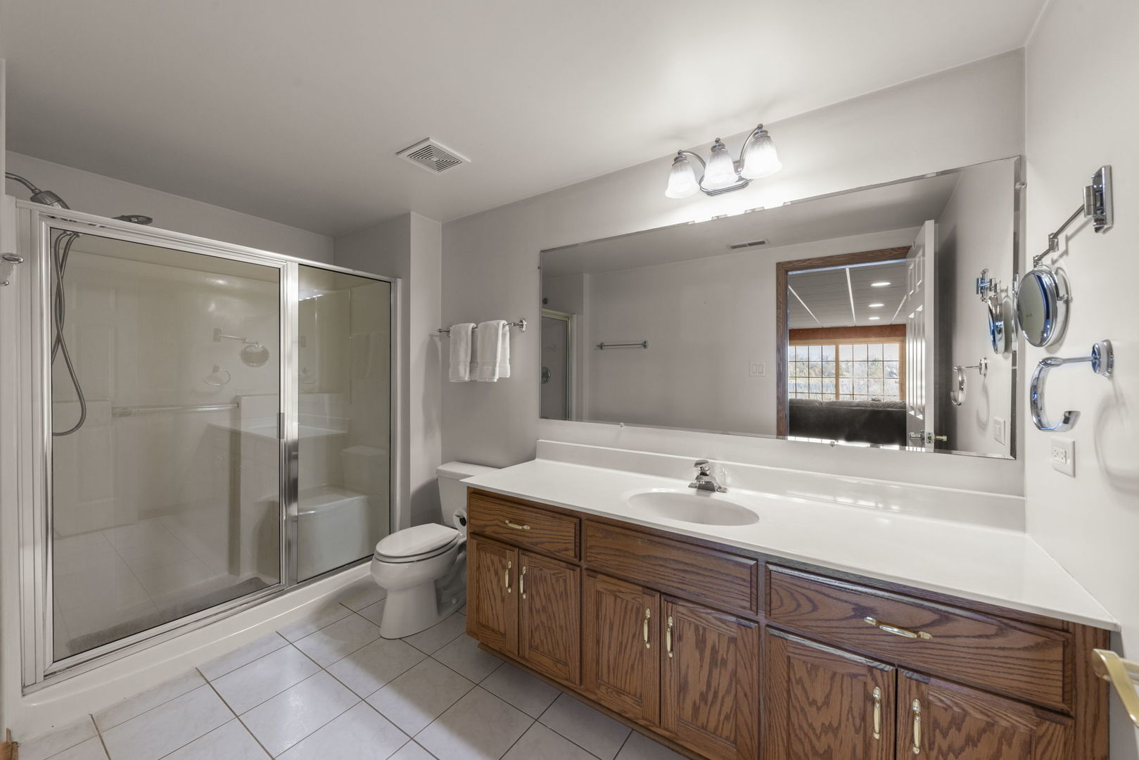 12198 Oxford Court, Lemont, IL 60439