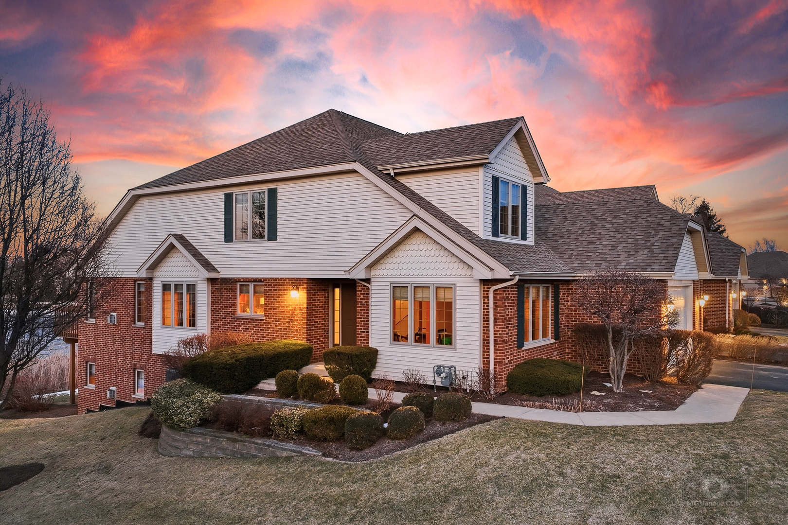 12198 Oxford Court, Lemont, IL 60439