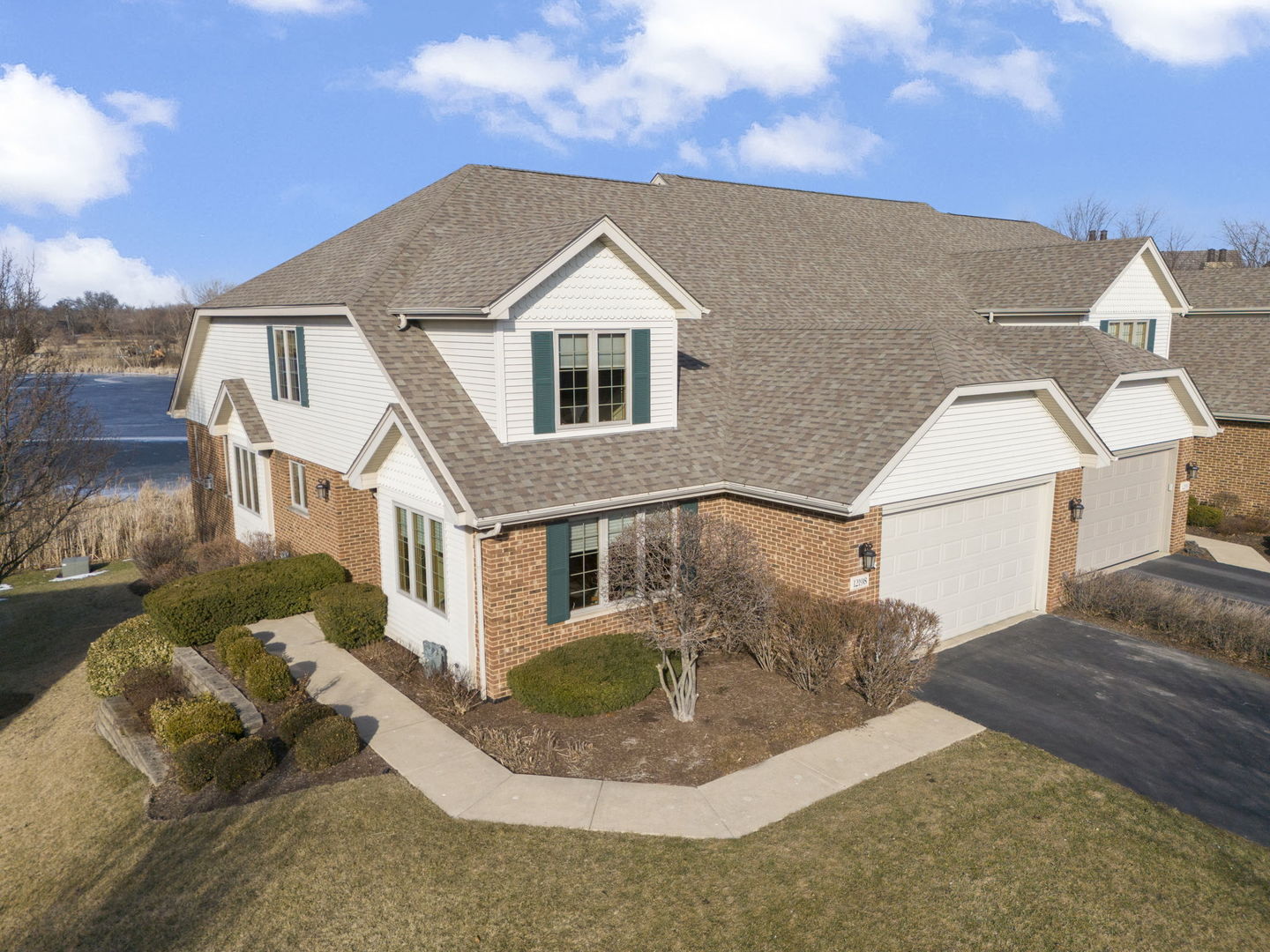 12198 Oxford Court, Lemont, IL 60439