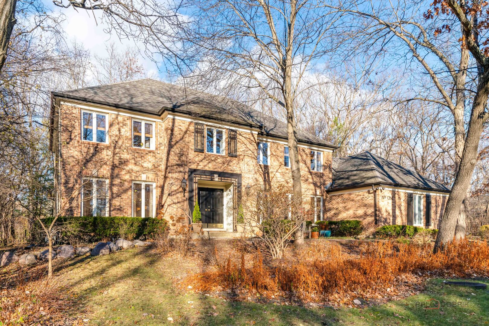 1 Astor Court, Lincolnshire, IL 60045