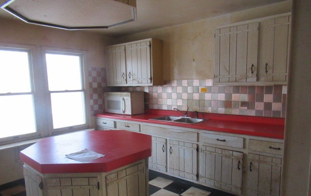 28448 W Big Hollow Road, Ingleside, IL 60041