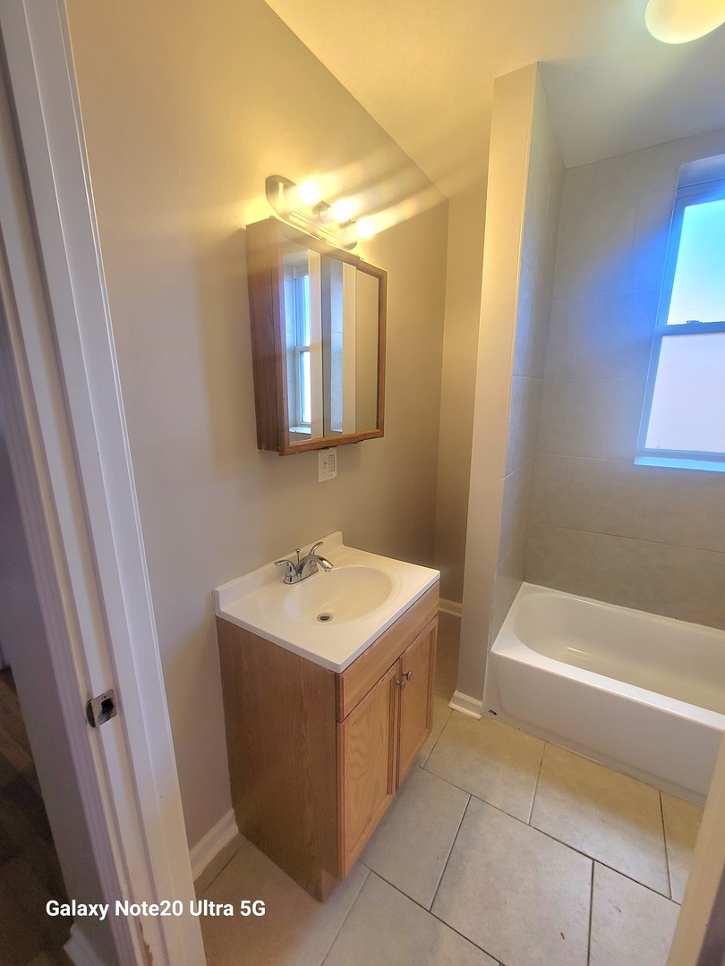 1423 S Drake Avenue #2, Chicago, IL 60623