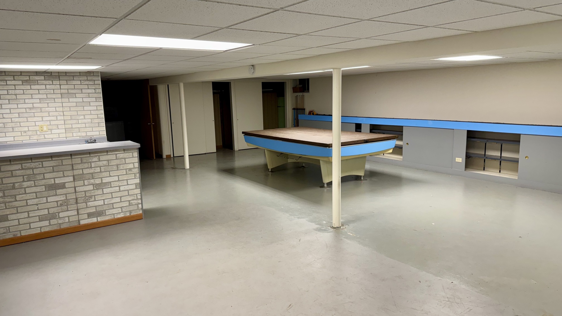 304 E Hawthorne Drive #304, Round Lake Beach, IL 60073