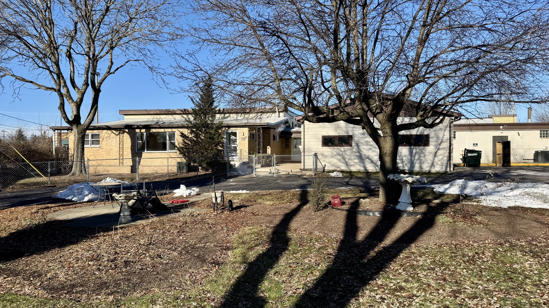 304 E Hawthorne Drive #304, Round Lake Beach, IL 60073