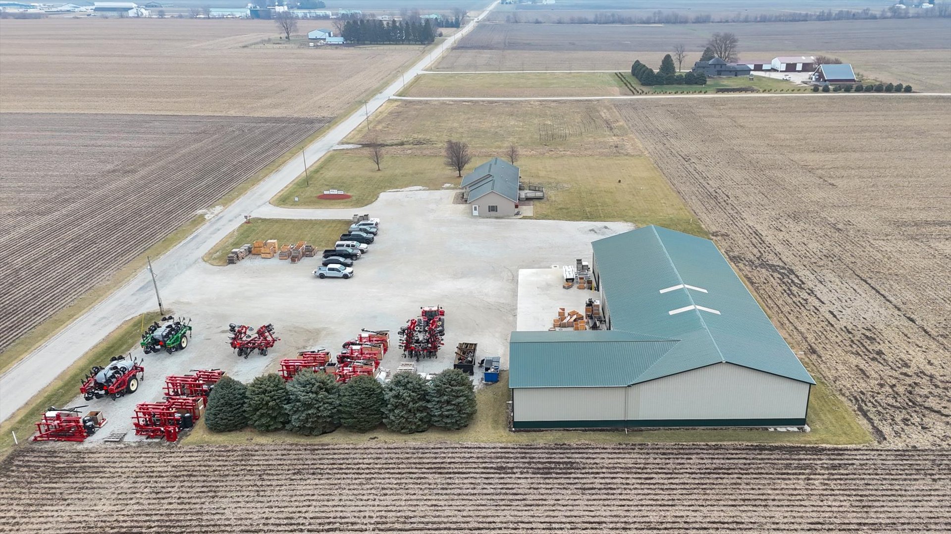 8735 N 2000 East Road, Fairbury, IL 61739