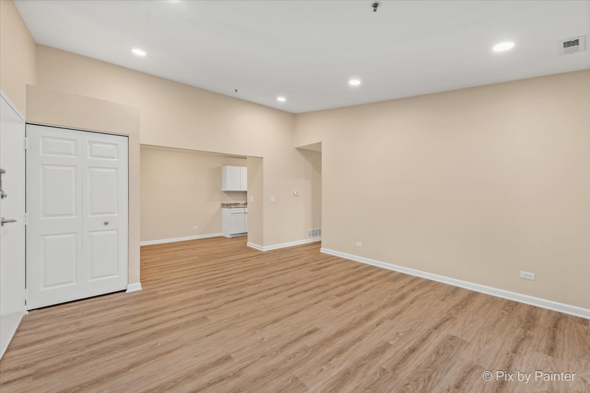 21W581 North Avenue #58, Lombard, IL 60148