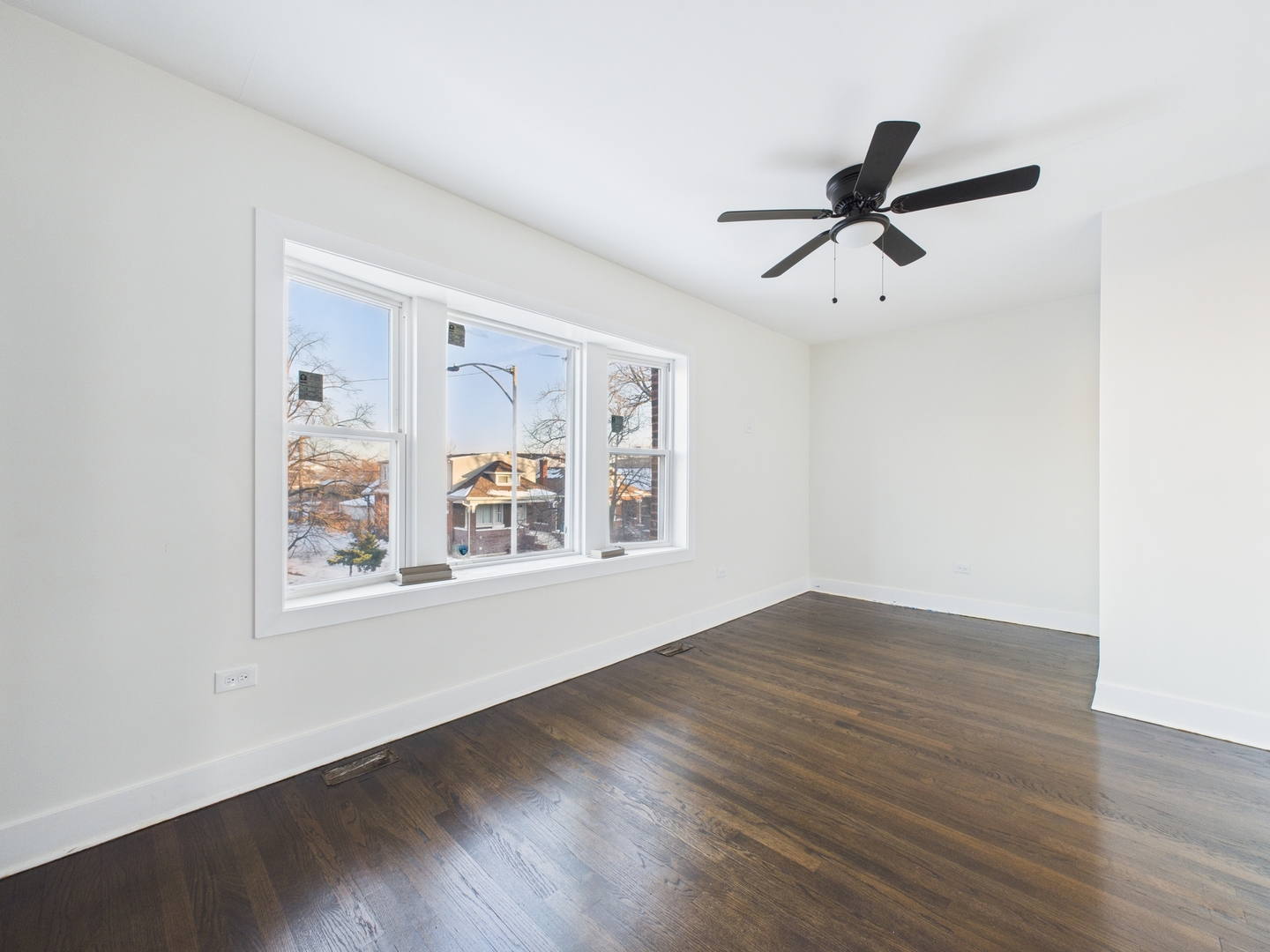 8024 S Loomis Boulevard, Chicago, IL 60620