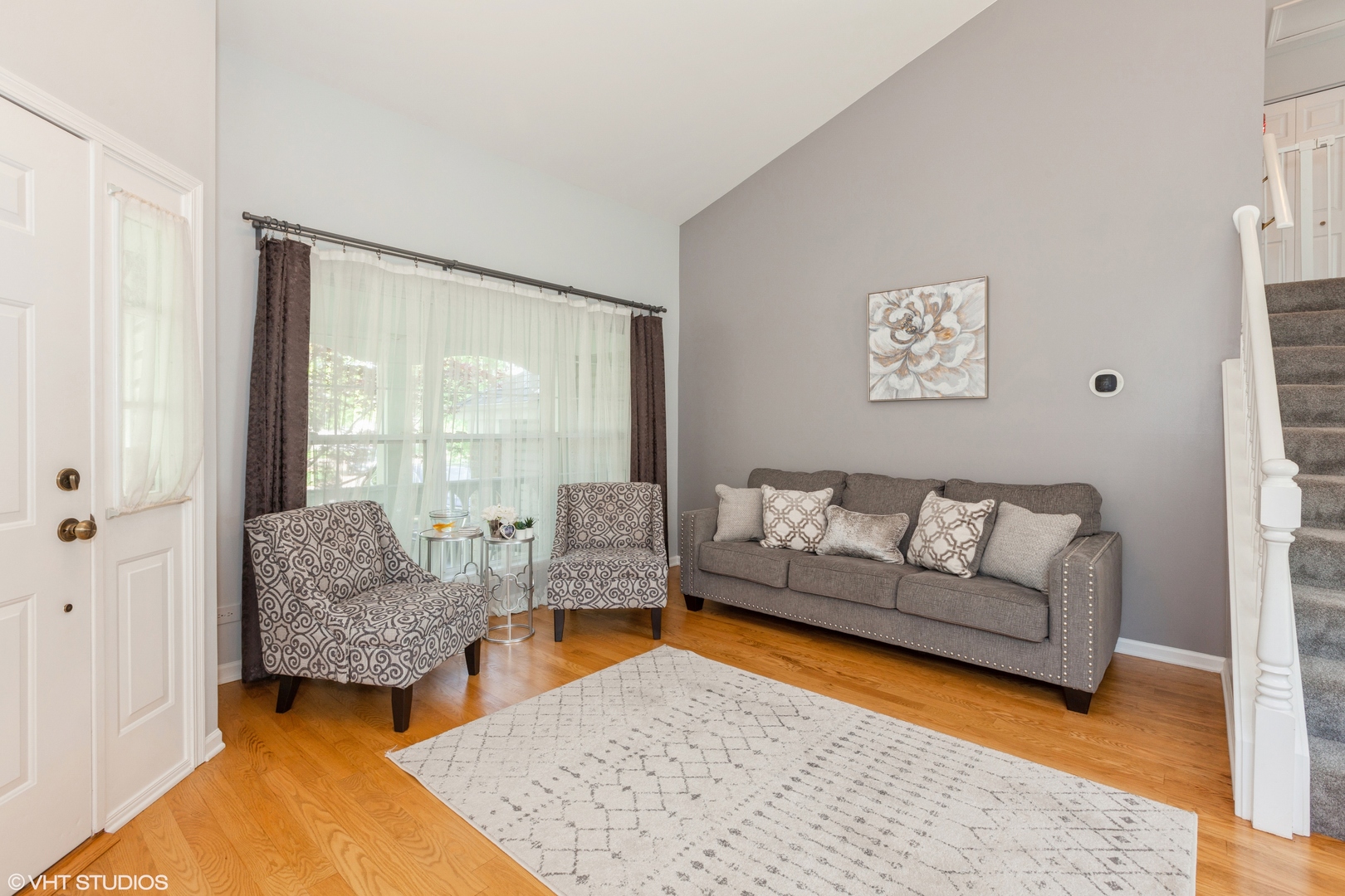 724 Wildflower Circle, Naperville, IL 60540