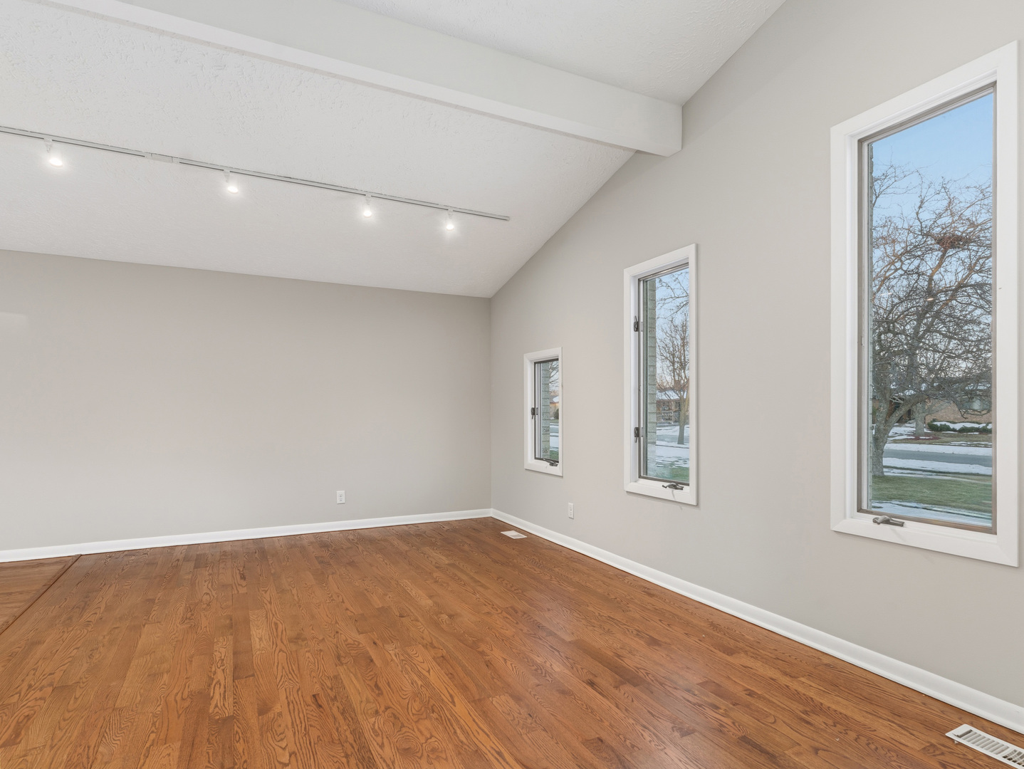 105 Blackhawk Drive, Minooka, IL 60447