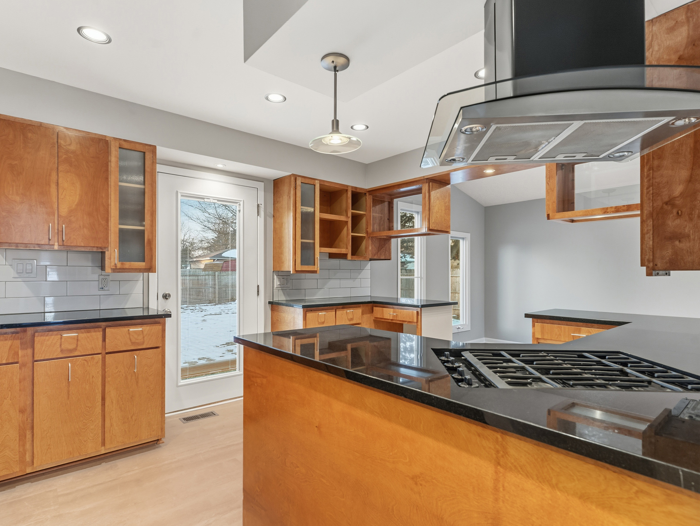 105 Blackhawk Drive, Minooka, IL 60447