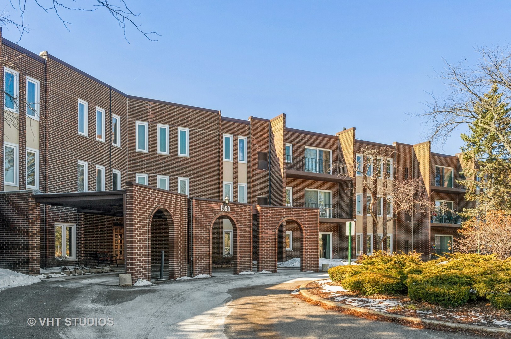 1550 Sandpebble Drive #306, Wheeling, IL 60090