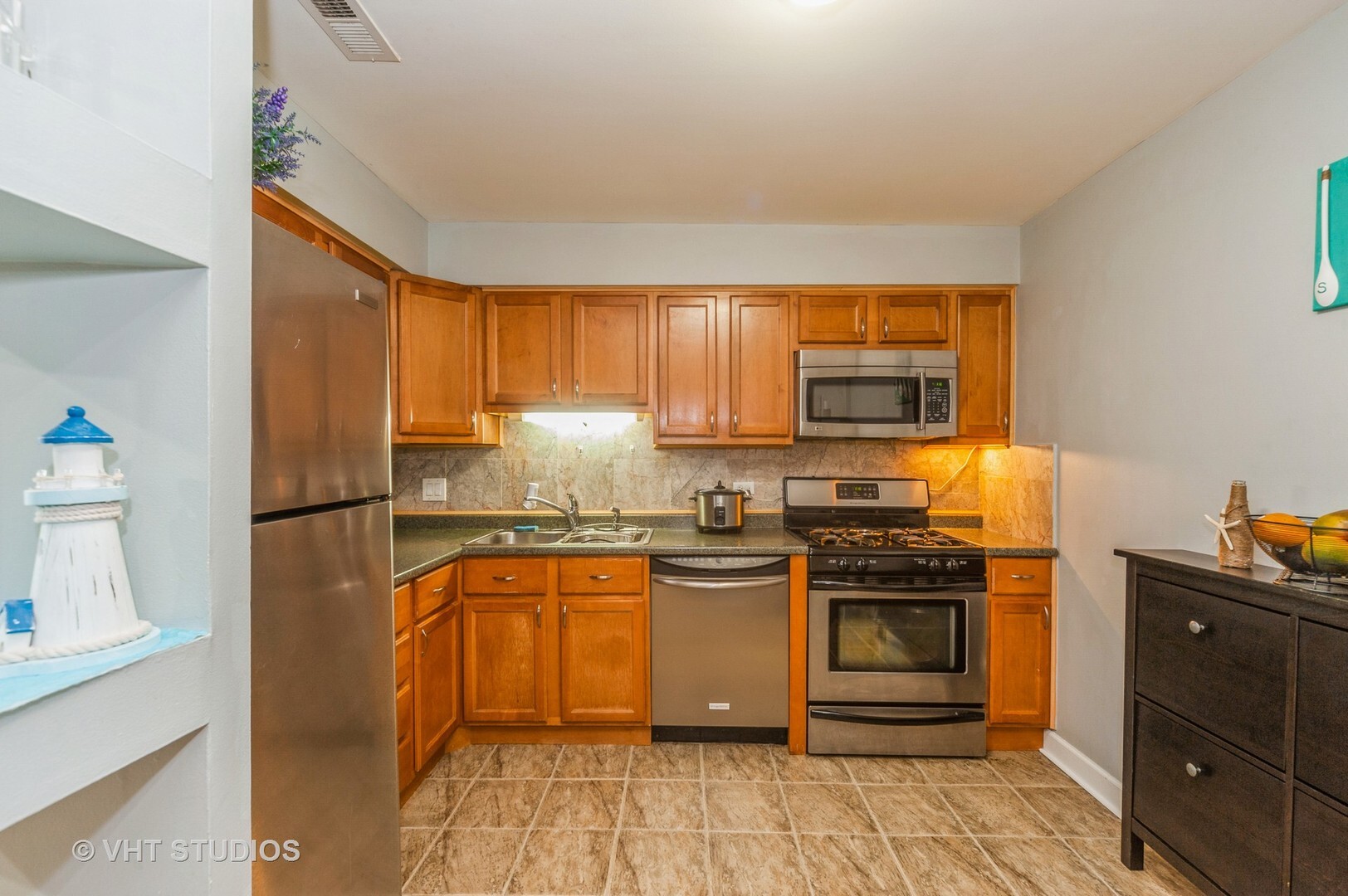 1550 Sandpebble Drive #306, Wheeling, IL 60090