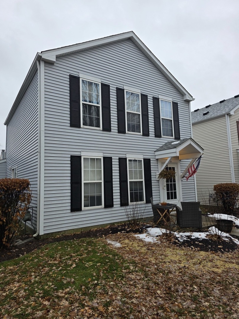 1066 FOUR SEASONS Boulevard, Aurora, IL 60504