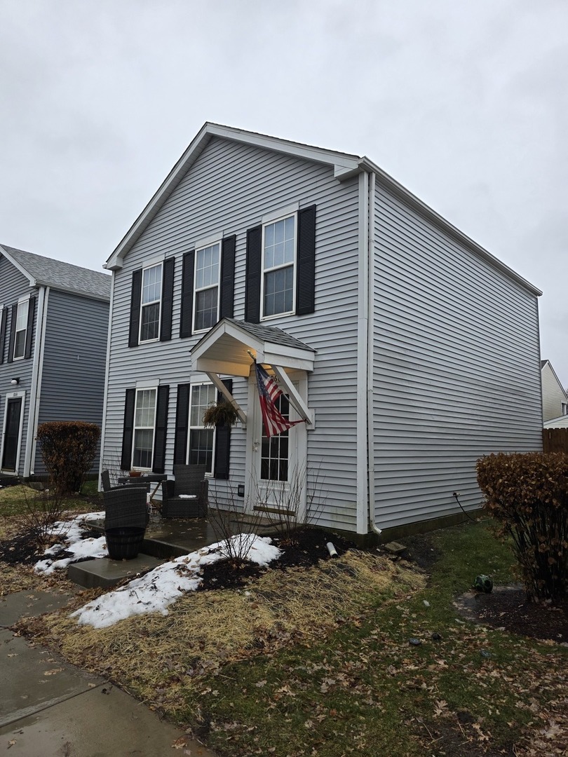 1066 FOUR SEASONS Boulevard, Aurora, IL 60504